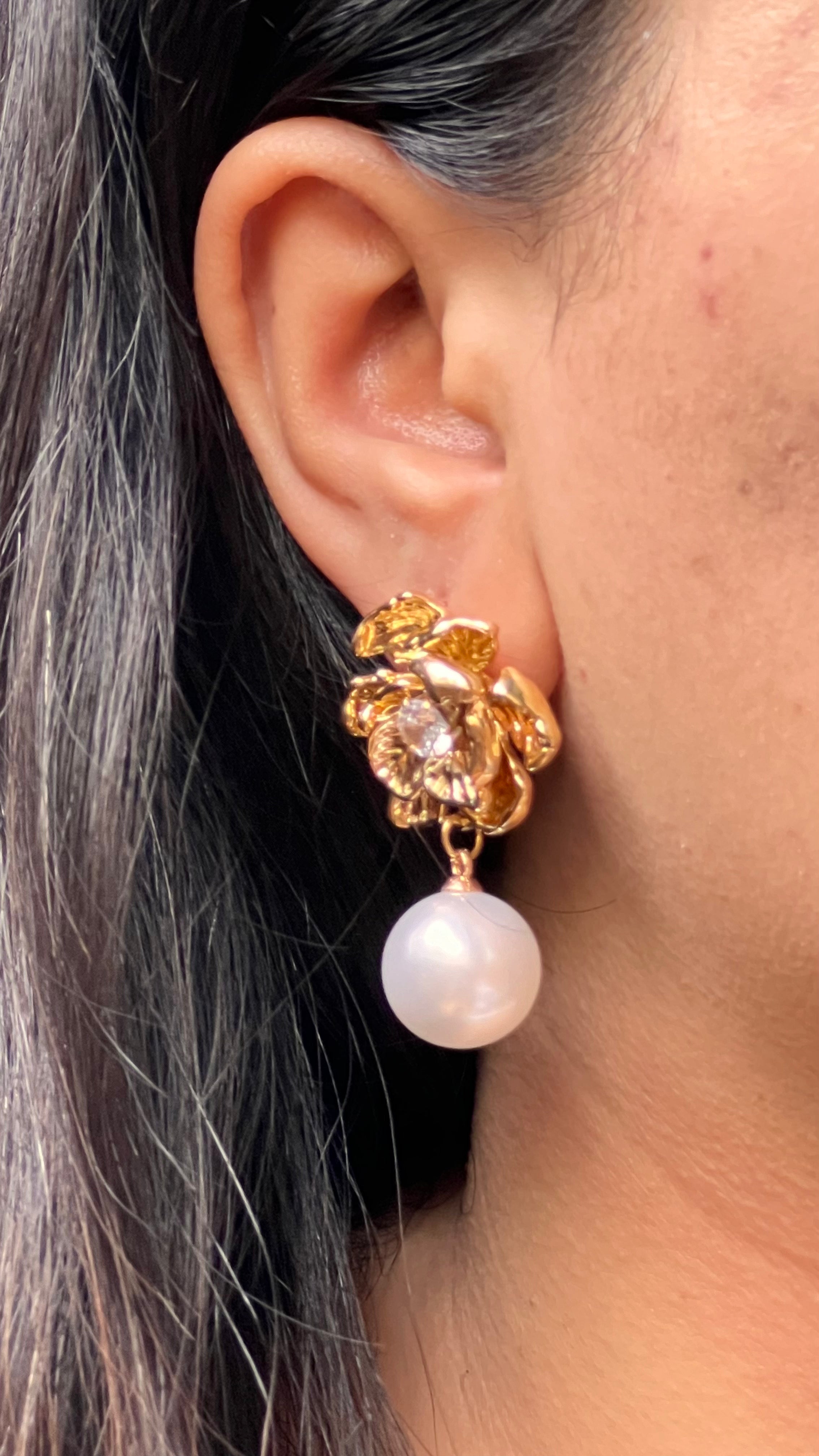 GOLD FLORA PEARL Fashion Earrings