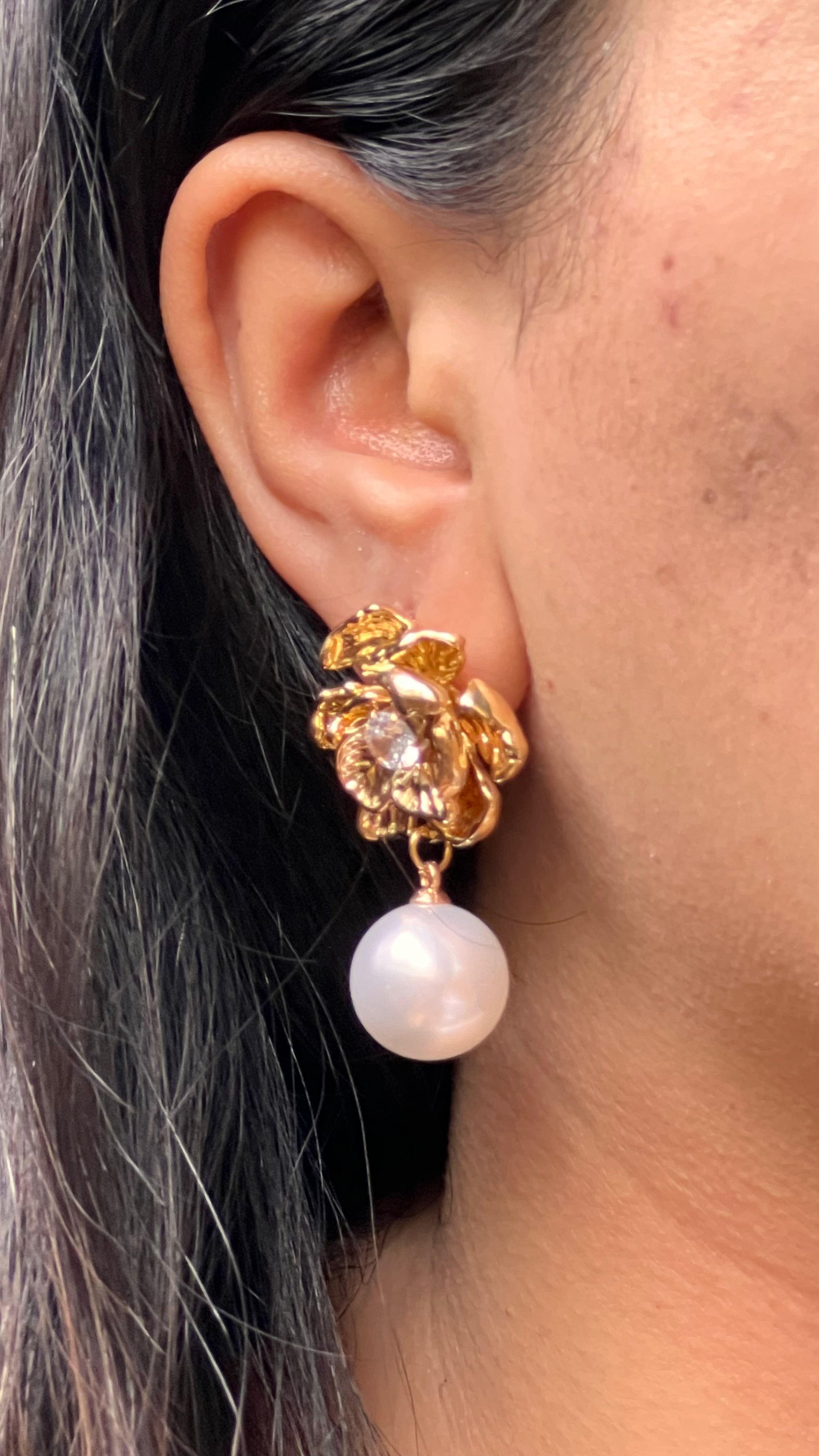 GOLD FLORA PEARL Fashion Earrings