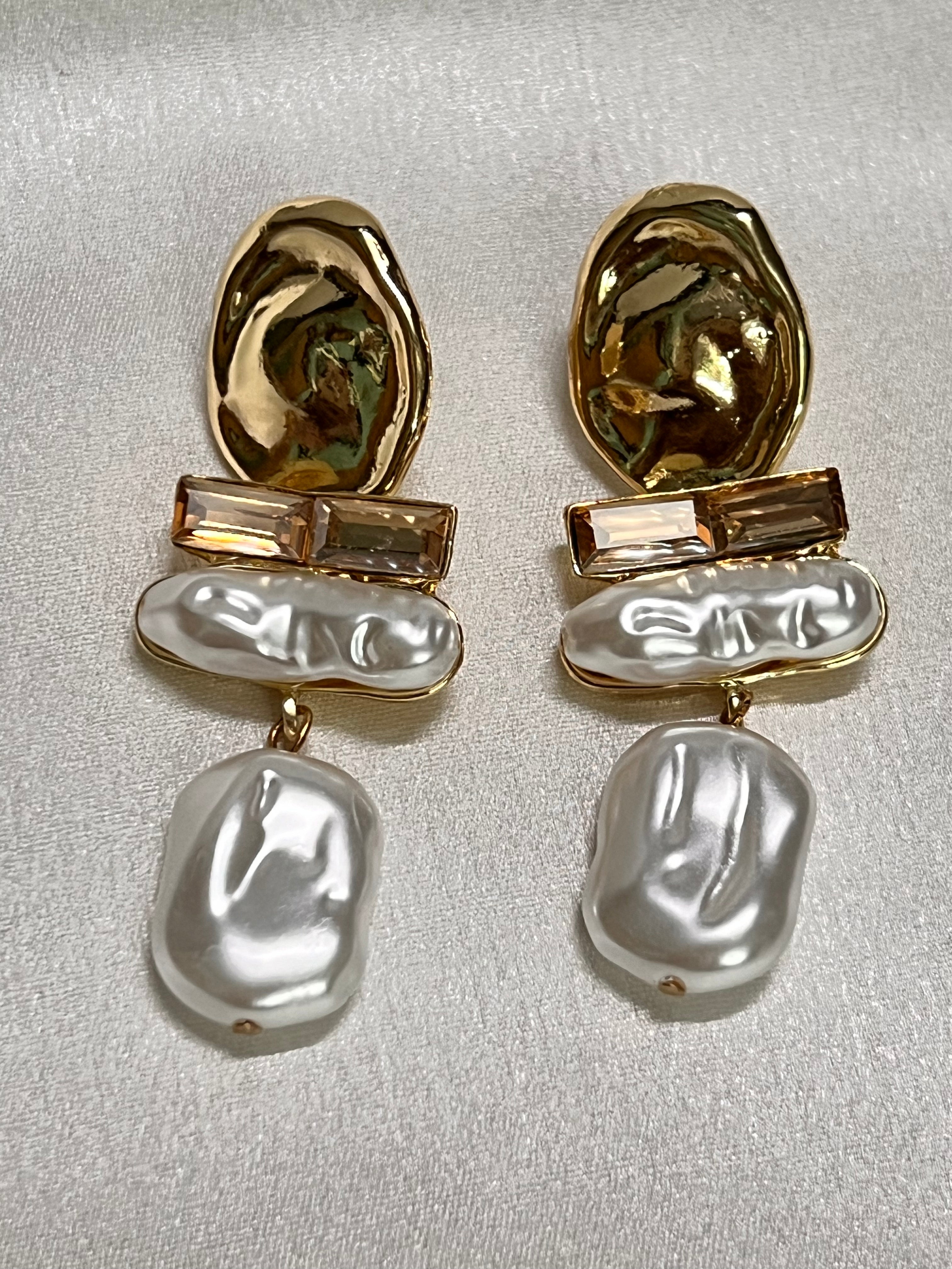 SERENE PEARL Fashion Earrings