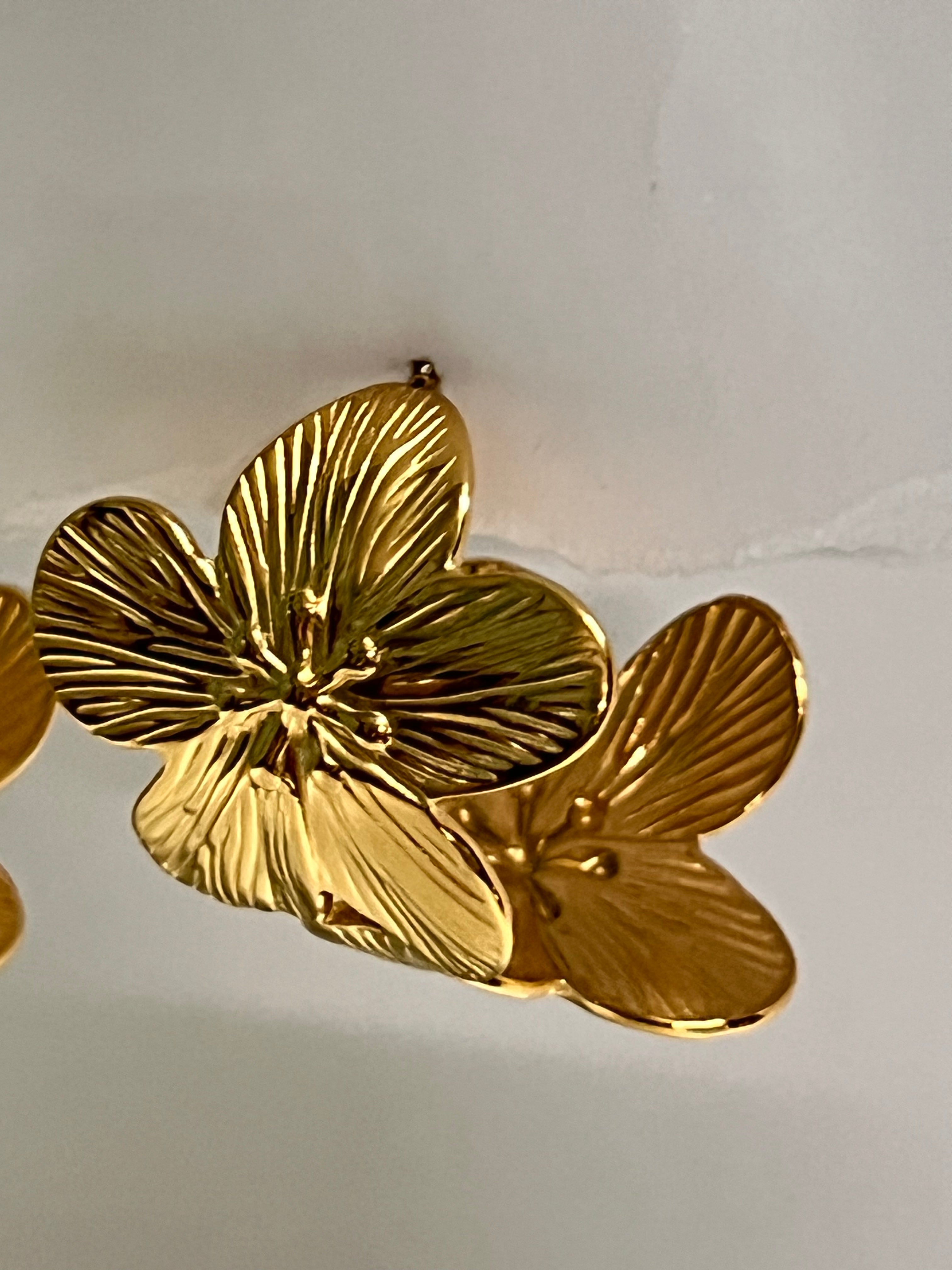 ELORA Anti-tarnish Hoops