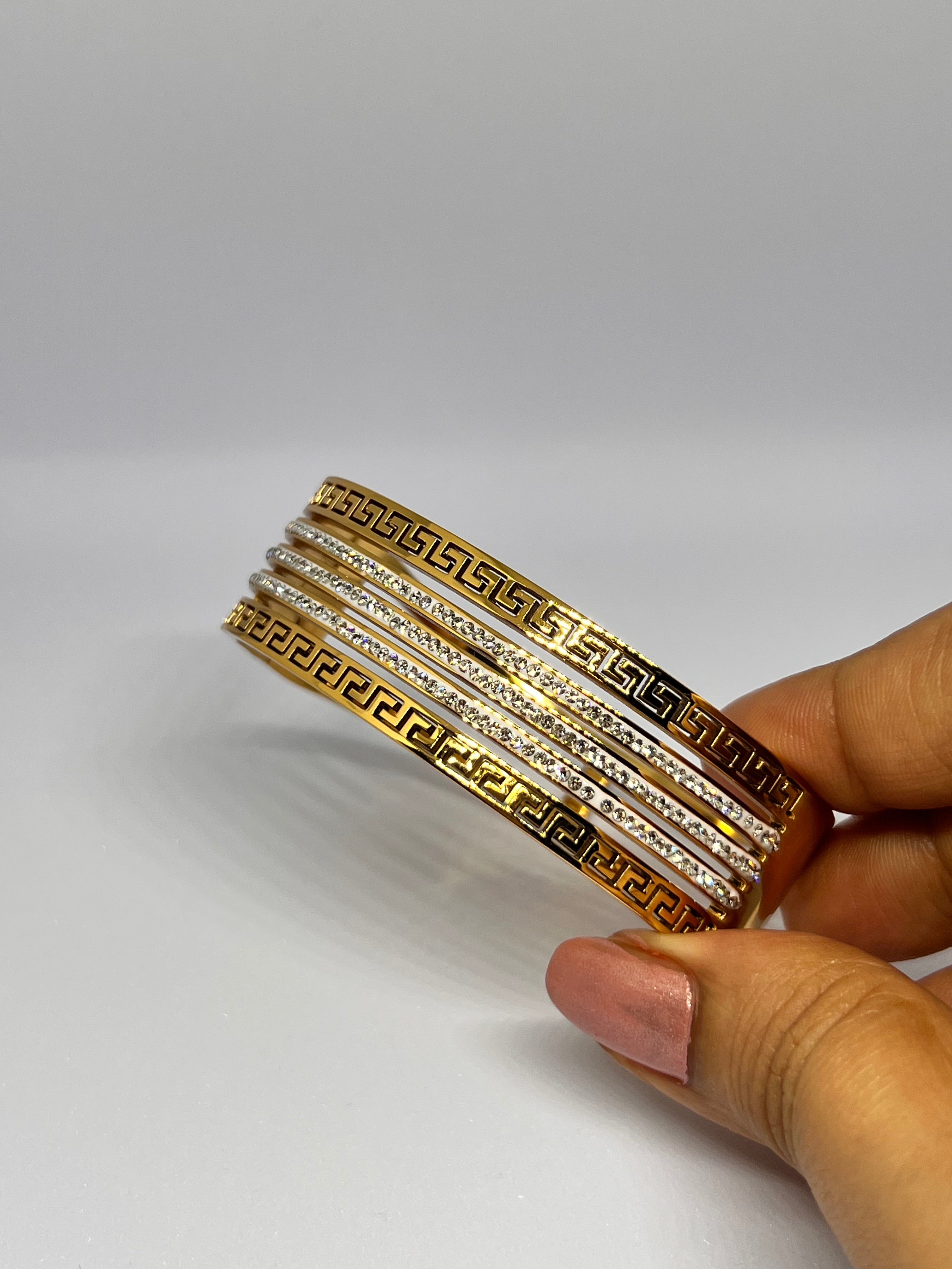 LUXÈ Anti-Tarnish Bracelet