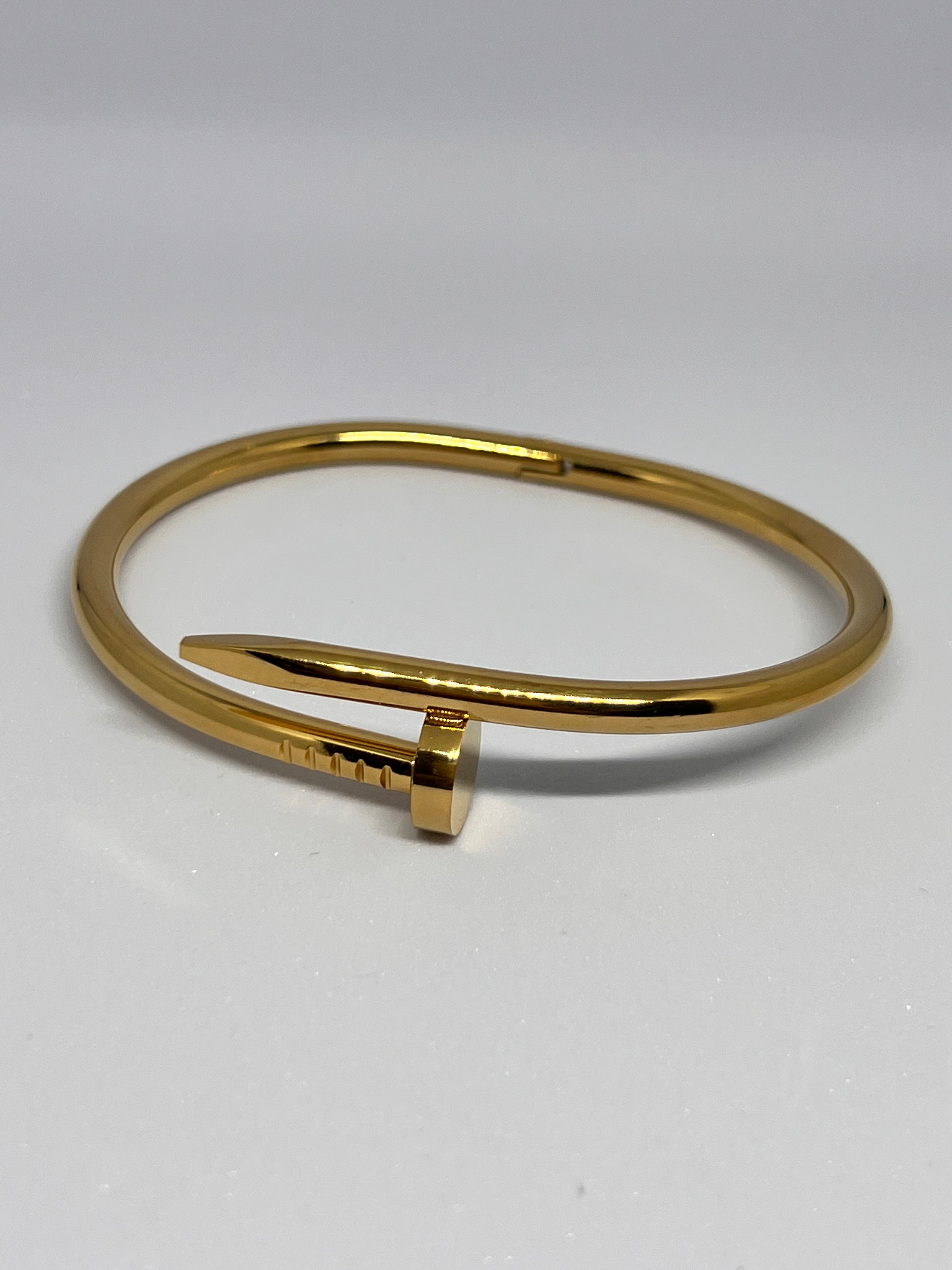 NAILÁ Anti-Tarnish Bracelet