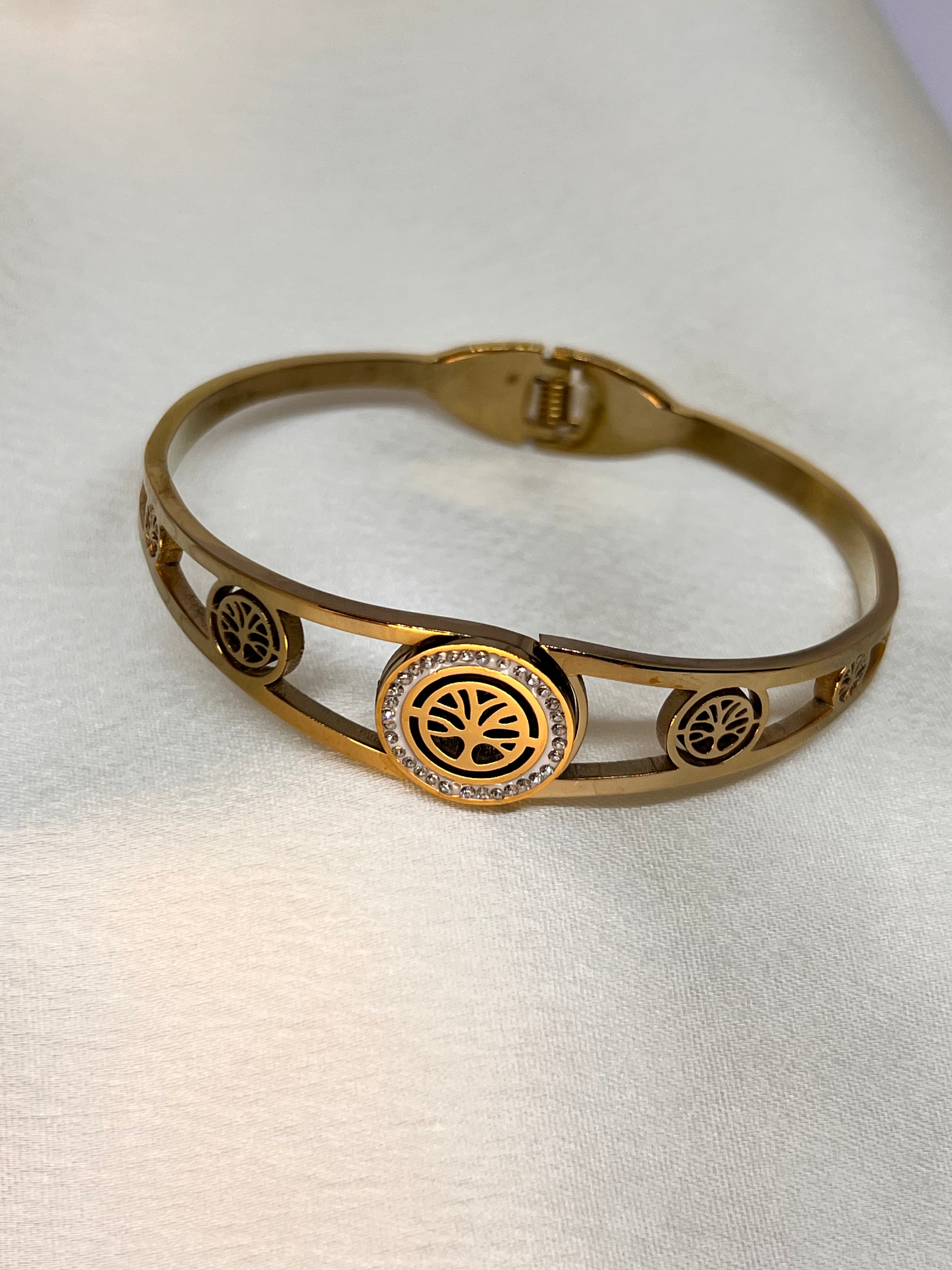 VATÍKA Anti-tarnish Bracelet