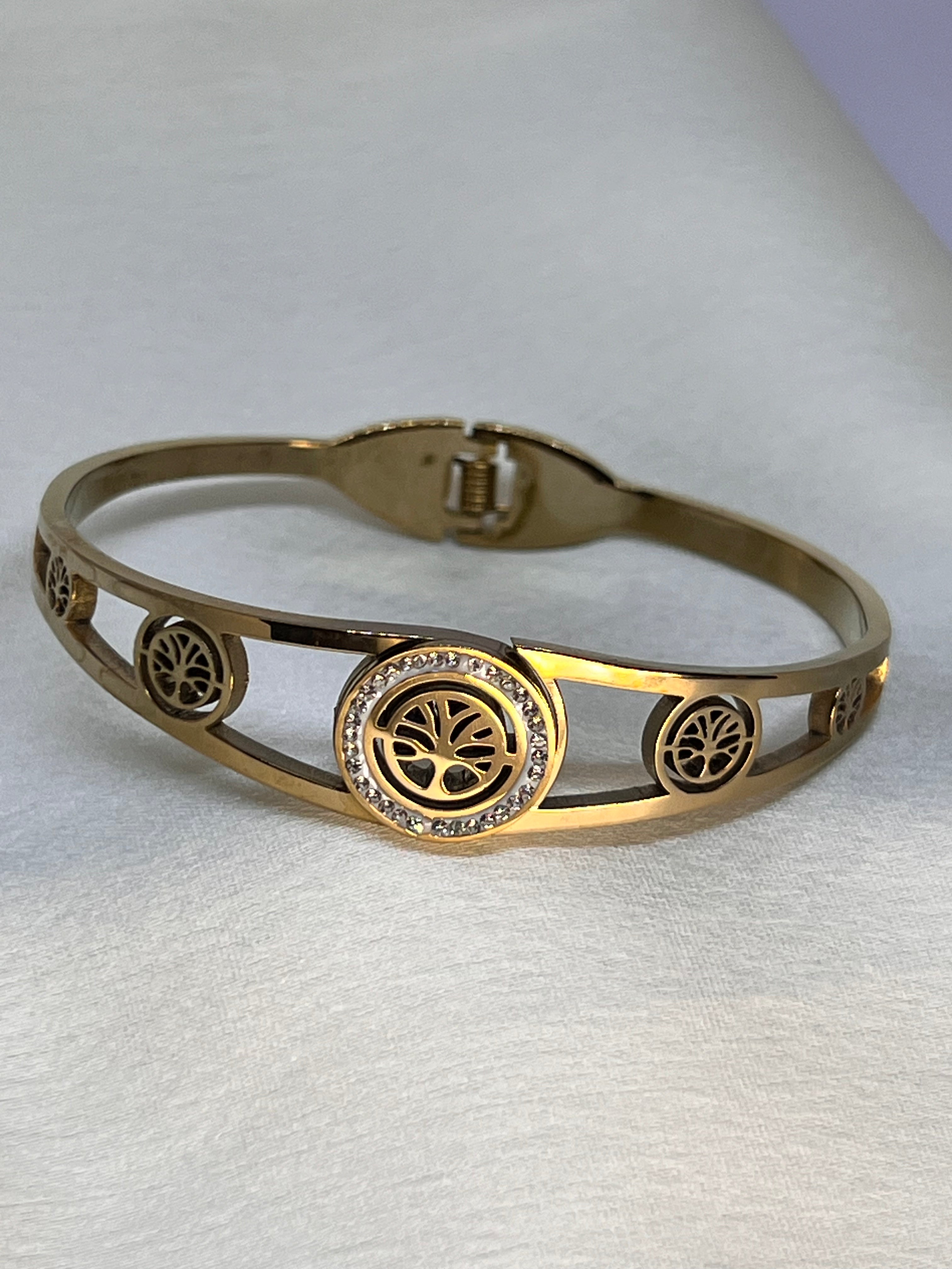 VATÍKA Anti-tarnish Bracelet