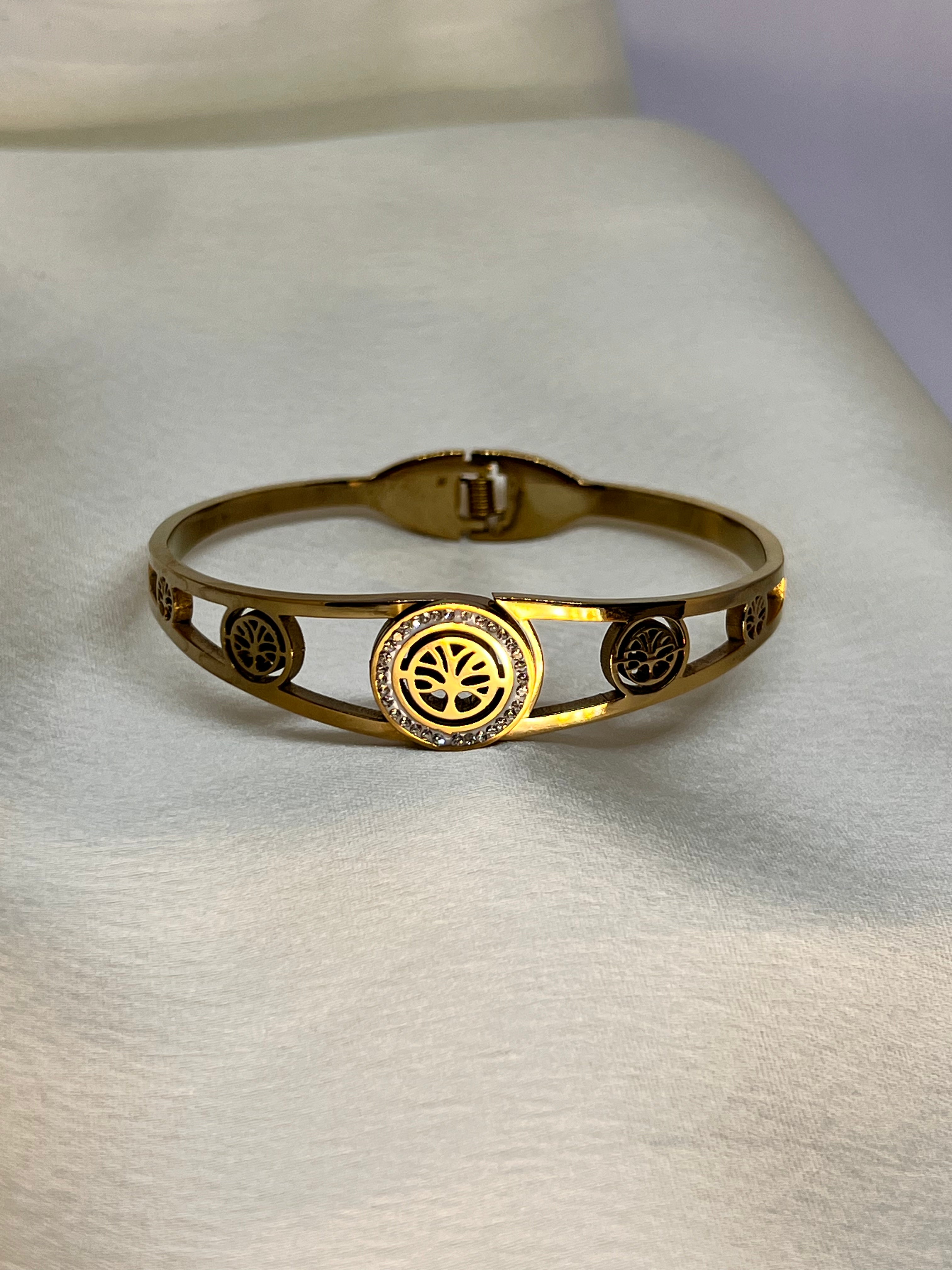 VATÍKA Anti-tarnish Bracelet