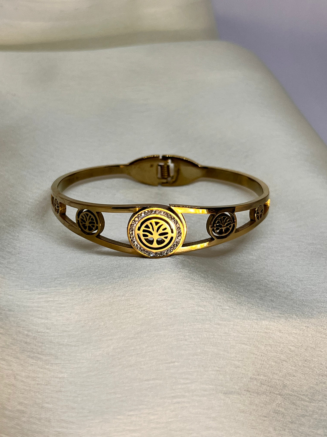 VATÍKA Anti-tarnish Bracelet
