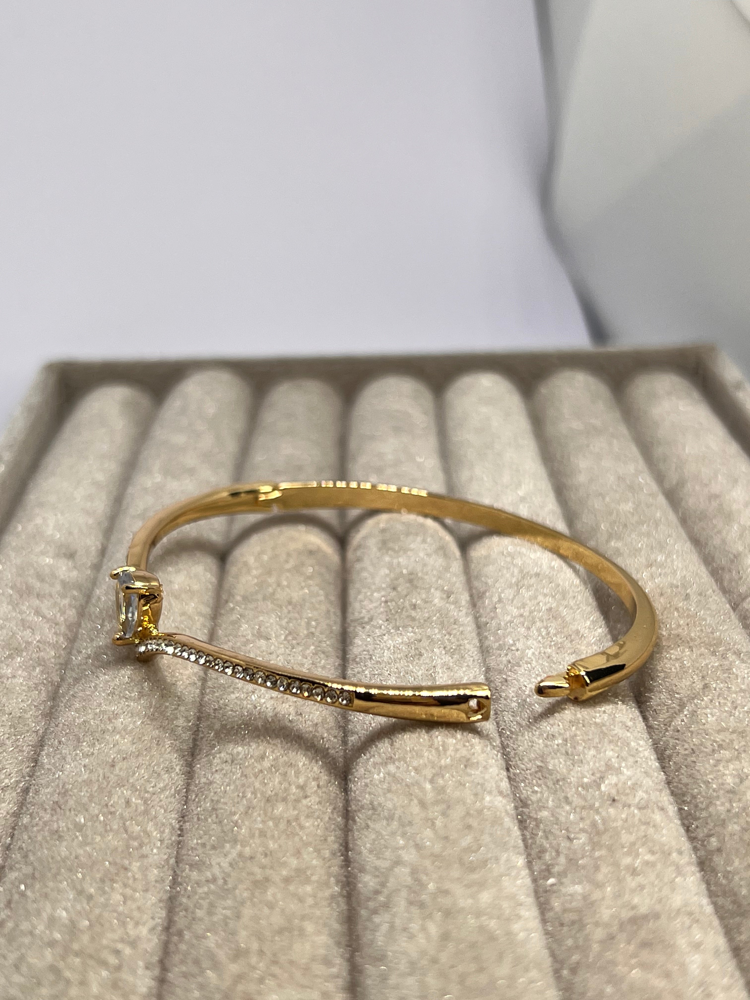 TIARA Anti-Tarnish Bracelet