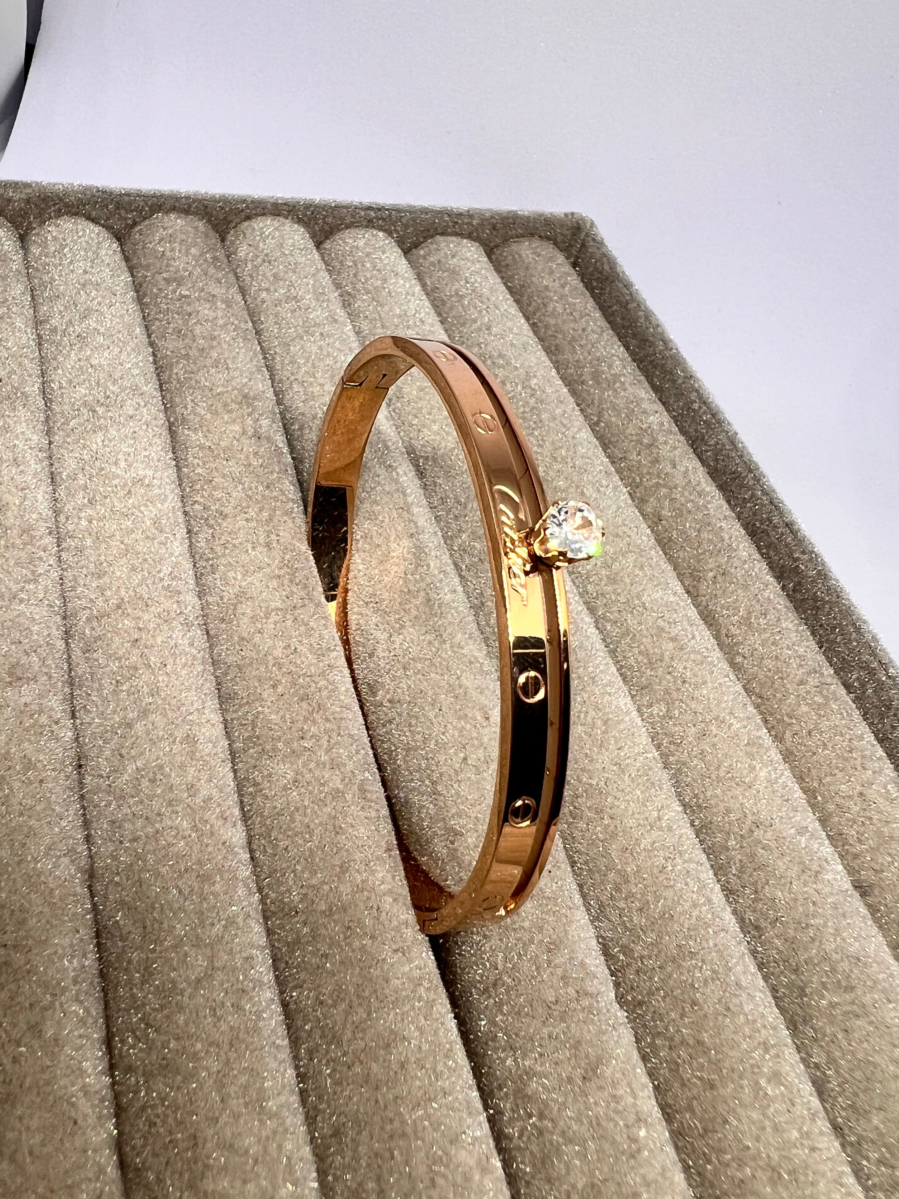 CARTER Anti-Tarnish Bracelet