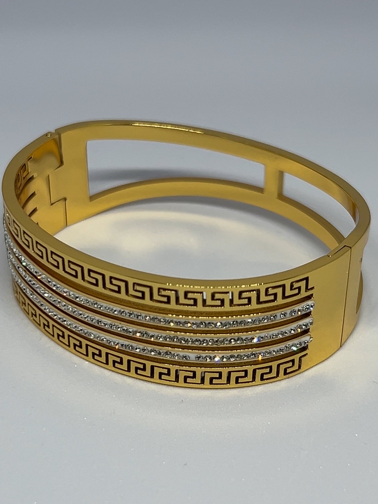 LUXÈ Anti-Tarnish Bracelet