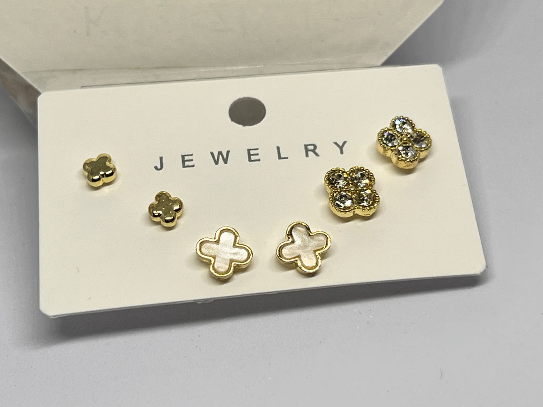 CLOVÉ W Studs Set