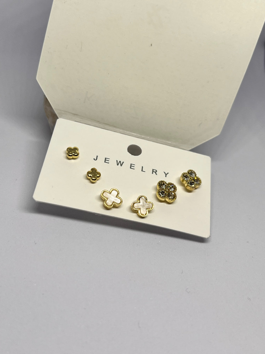 CLOVÉ W Studs Set
