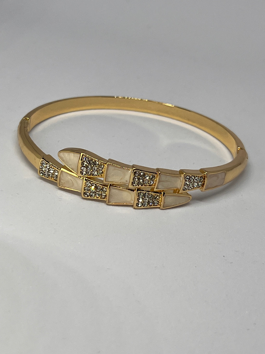 SOLYA Anti-Tarnish Bracelet