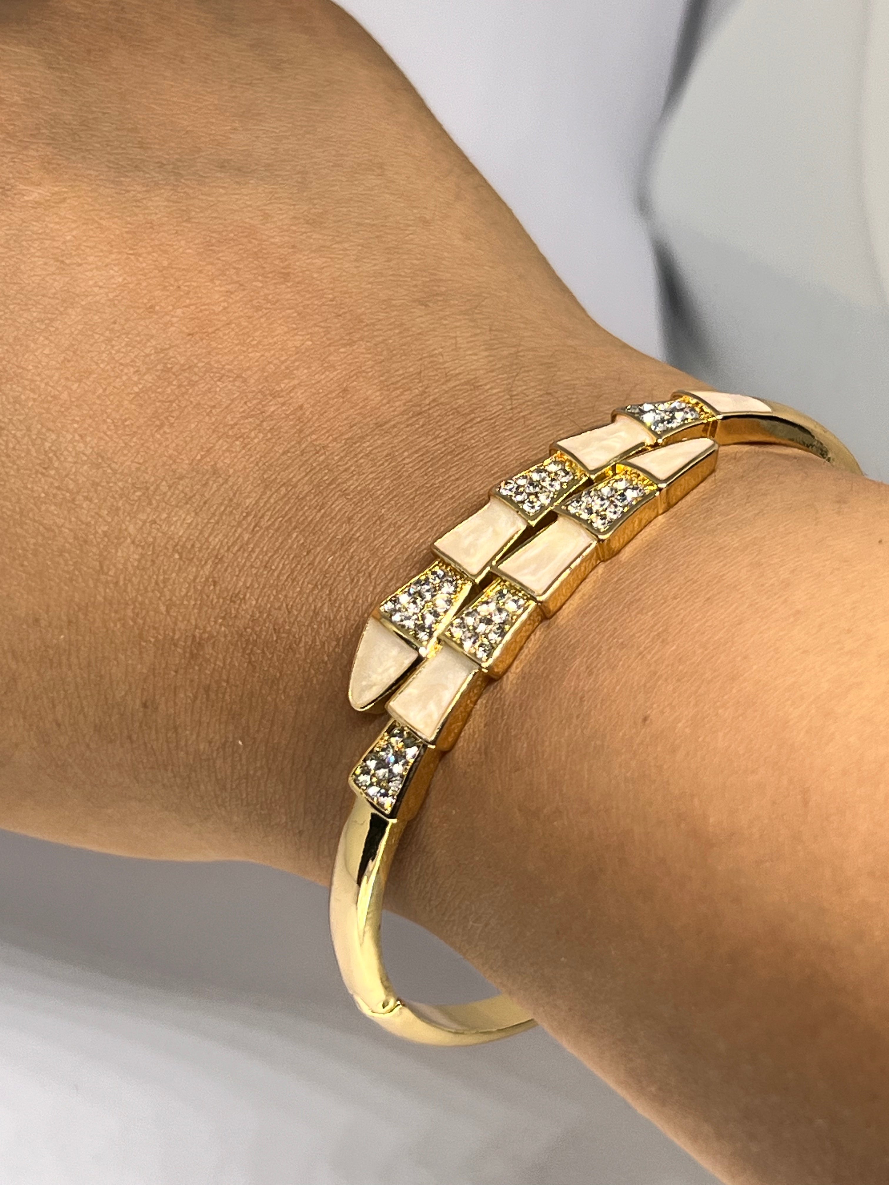 SOLYA Anti-Tarnish Bracelet