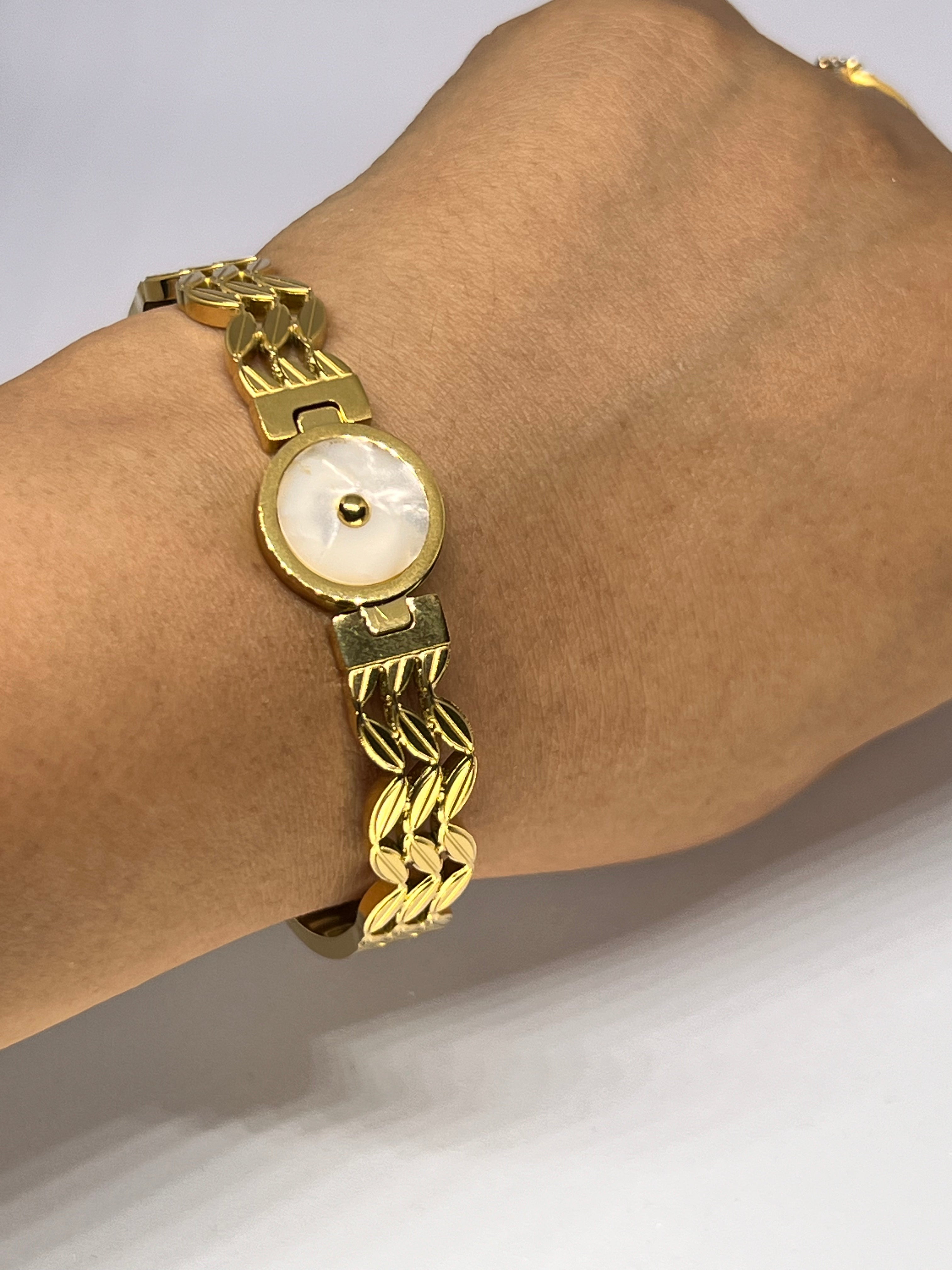 ELYRA Anti-Tarnish Bracelet